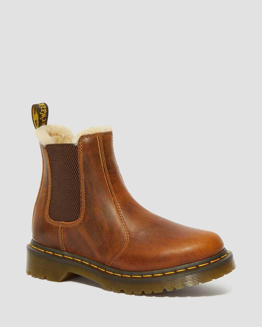 2976 Women's Faux Fur Lined Chelsea Boots Product Image