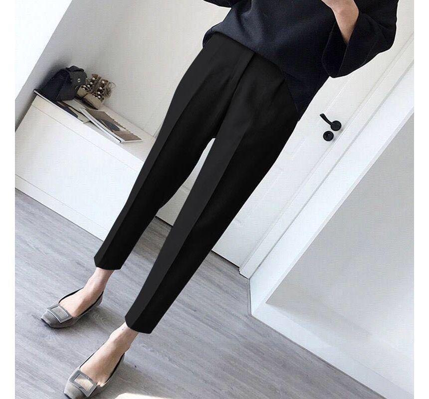 Maternity High Waist Plain Cropped Tapered Pants Product Image