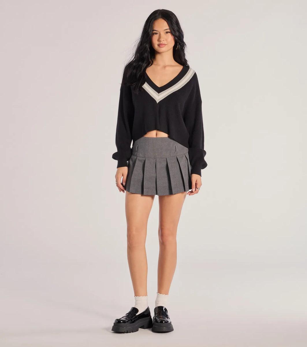 Preppy Impression Striped V-Neck Sweater Crop Top Product Image