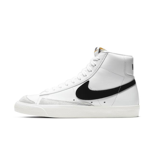 Nike Women's Blazer Mid '77 Shoes Product Image