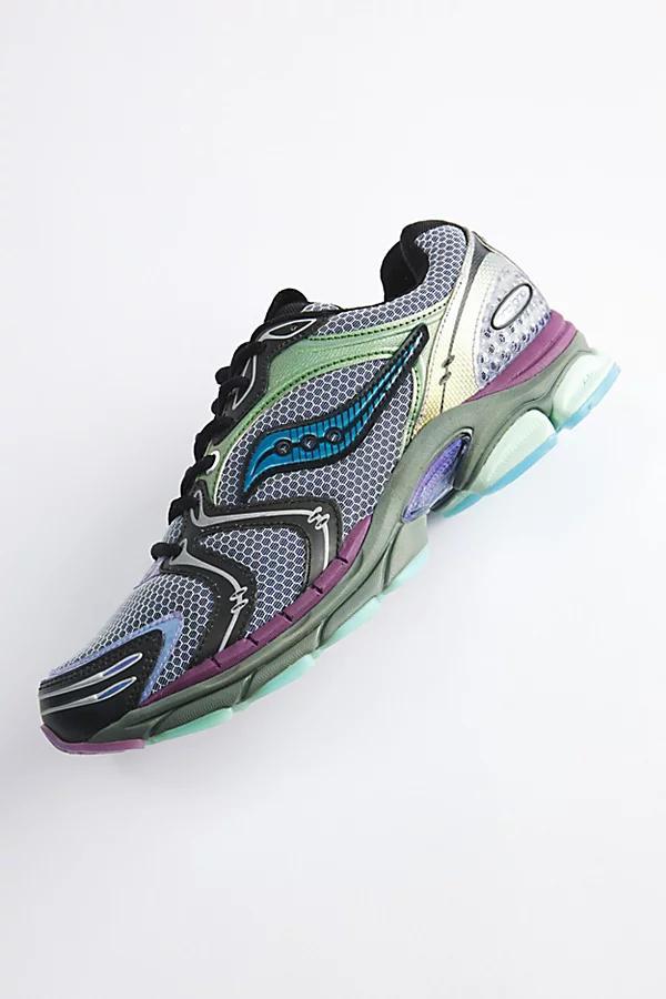 Saucony ProGrid Triumph 4 Sneaker Mens at Urban Outfitters Product Image