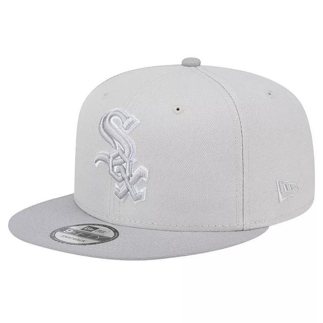 Mens New Era Khaki Chicago White Sox Color Pack Two Tone 9FIFTY Snapback Hat Product Image