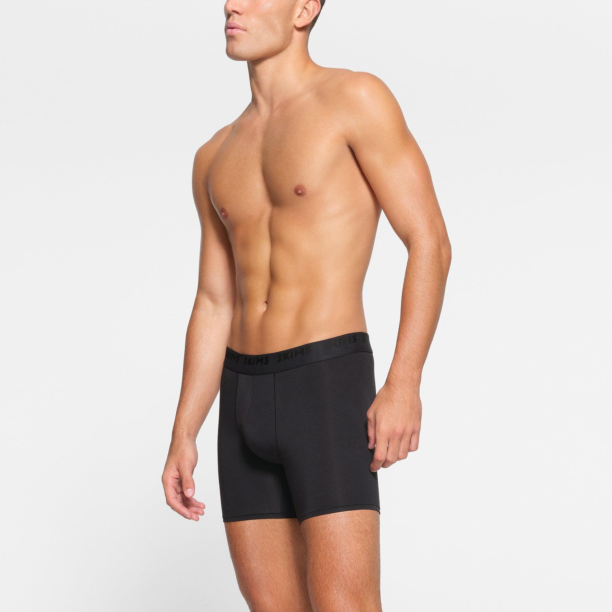 SKIMS STRETCH MENS 5" BOXER BRIEF | OBSIDIAN Product Image