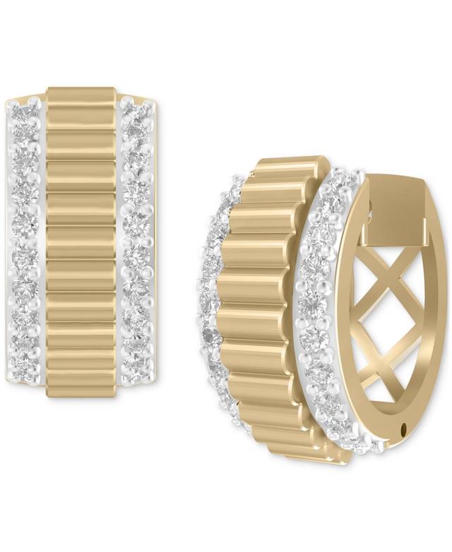 Mens Diamond Ridge Texture Small Huggie Hoop Earrings (1/3 ct. t.w.) in 10k Gold, 0.5 Product Image