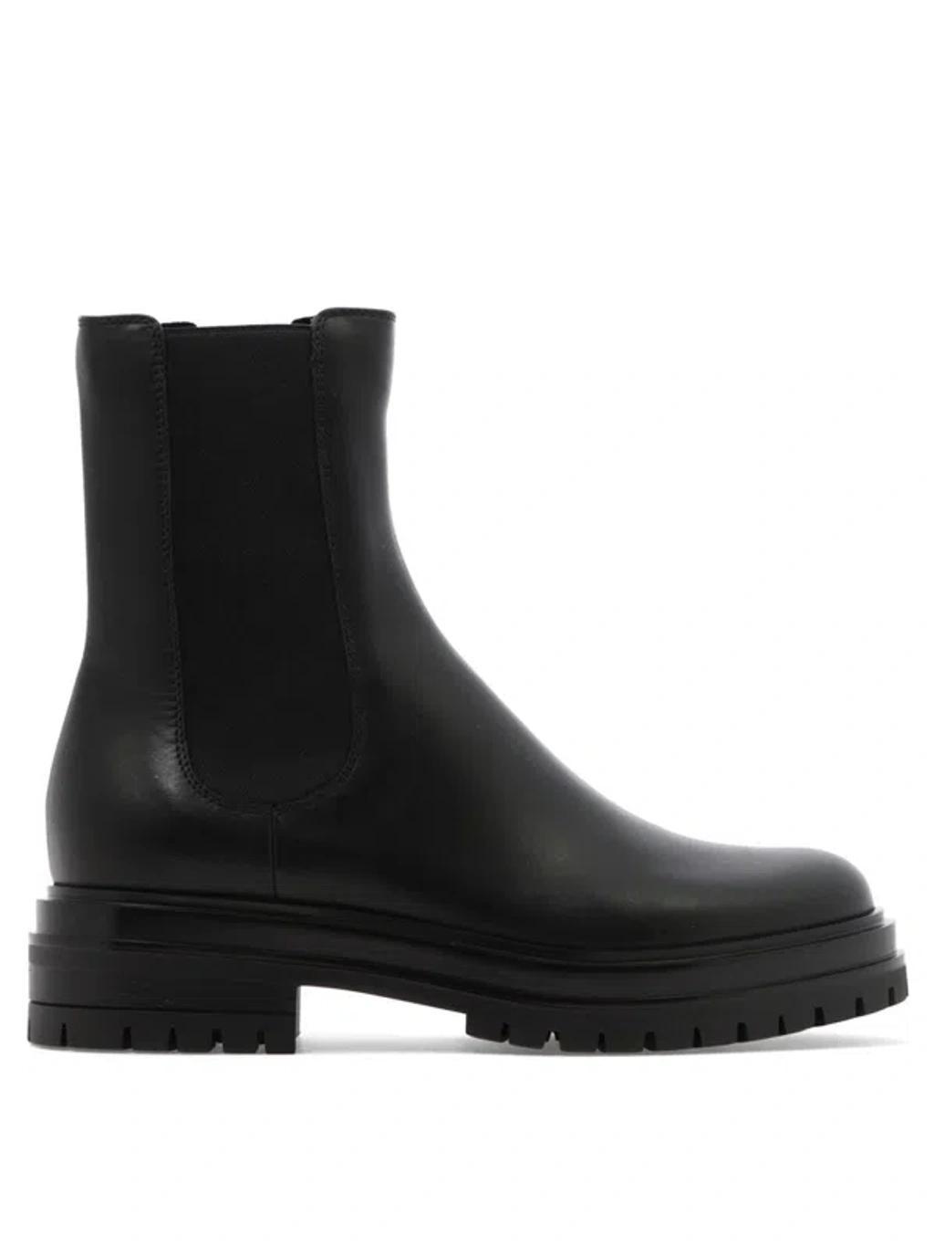 Chelsea Chester Boots In Black Product Image