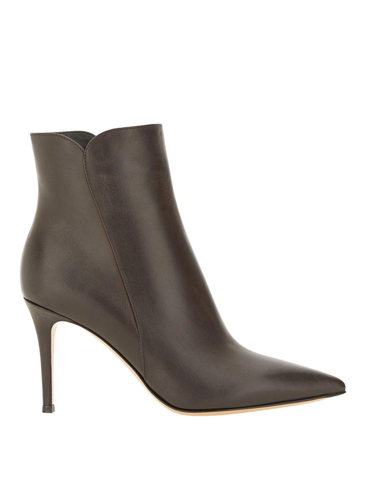 GIANVITO ROSSI Levy 85 Heeled Boots In Brown Product Image