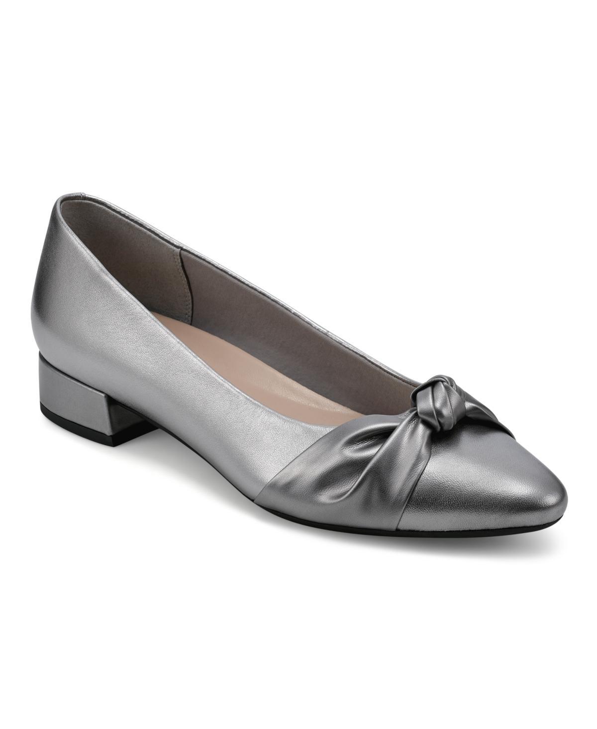 Easy Spirit Caster Womens Pumps Product Image