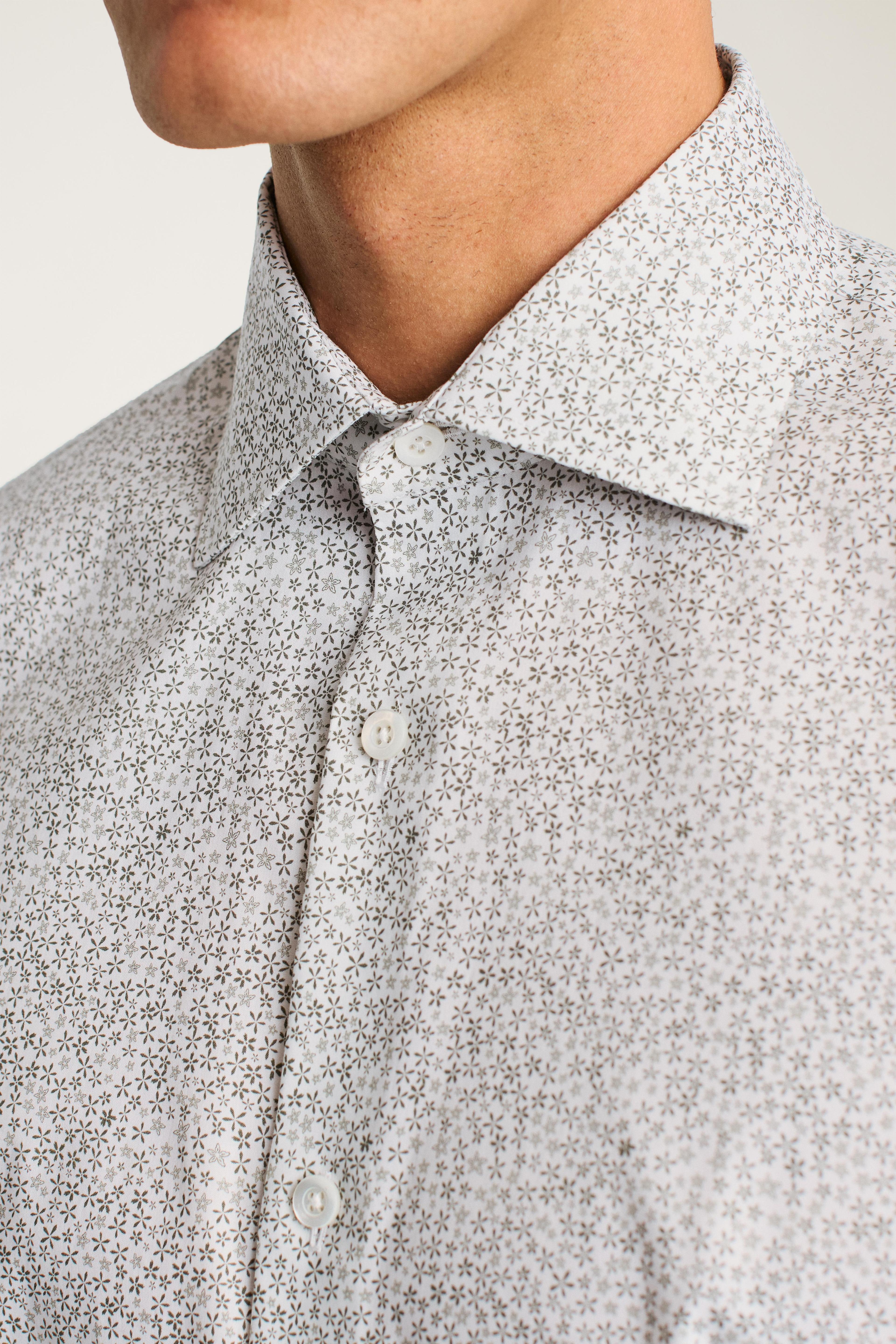 Jetsetter Stretch Dress Shirt Product Image