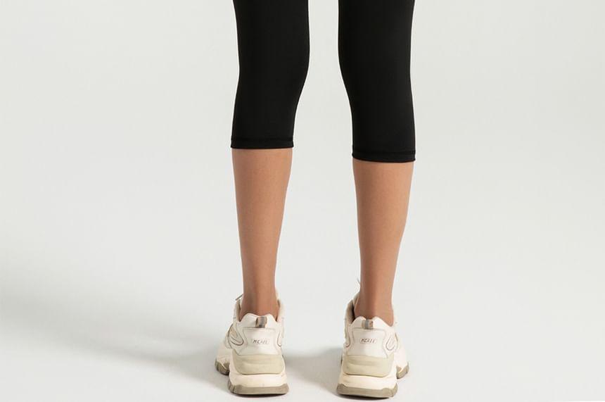 High Waist Plain Capri Yoga Leggings Product Image