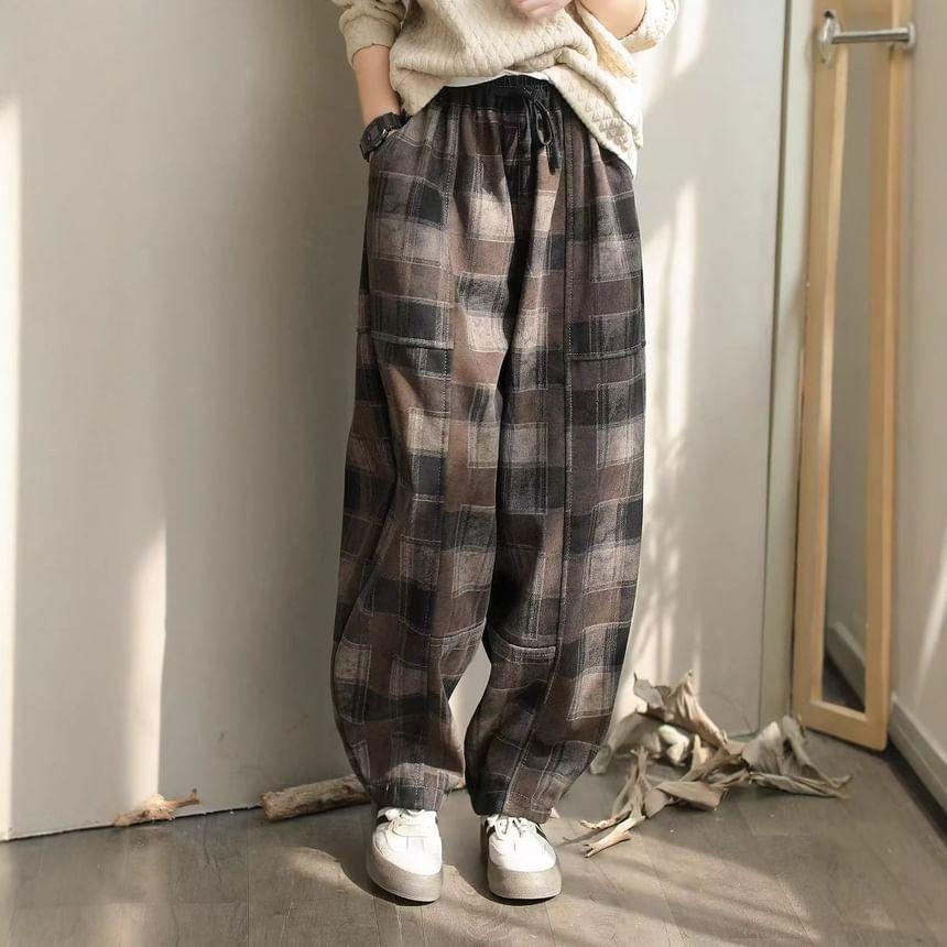 Drawstring Waist Plaid Fleece-Lined Barrel Leg Pants Product Image