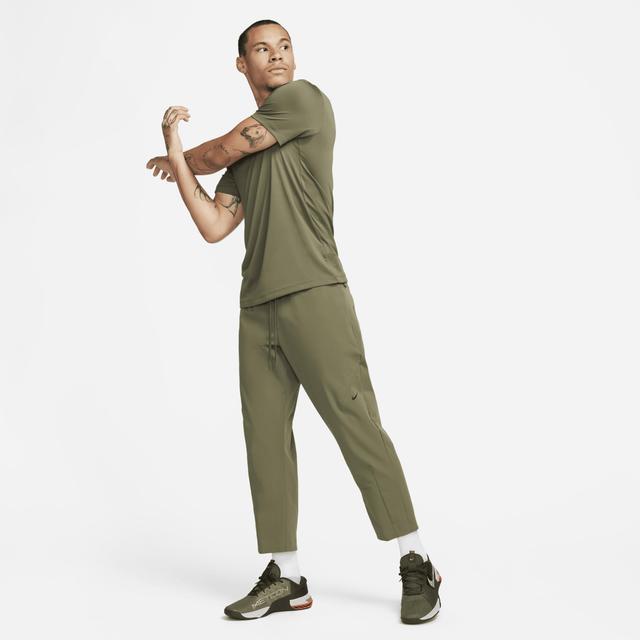 Nike Men's A.P.S. Dri-FIT Woven Versatile Pants Product Image