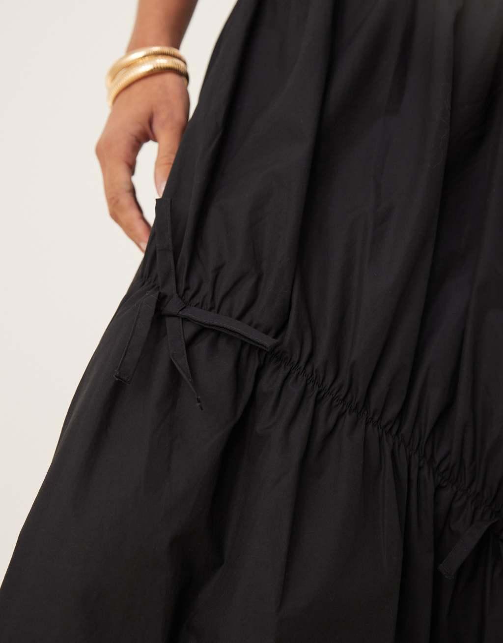 JDY bow details maxi skirt in black Product Image