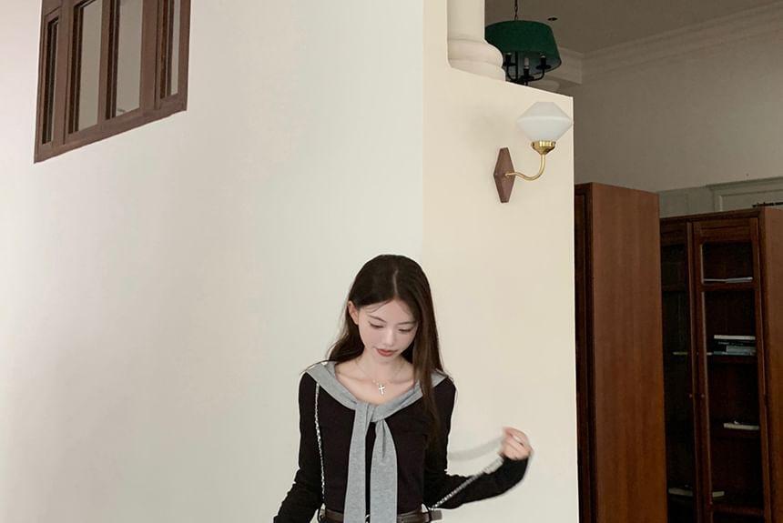 Long-Sleeve Tie-Neck Hooded Midi A-Line Dress Product Image