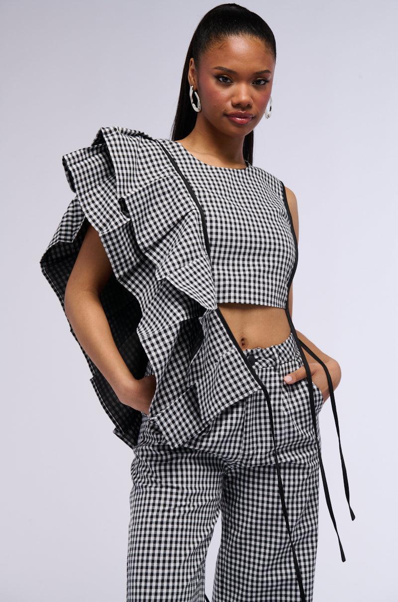 EASY ME GINGHAM BLOUSE Product Image