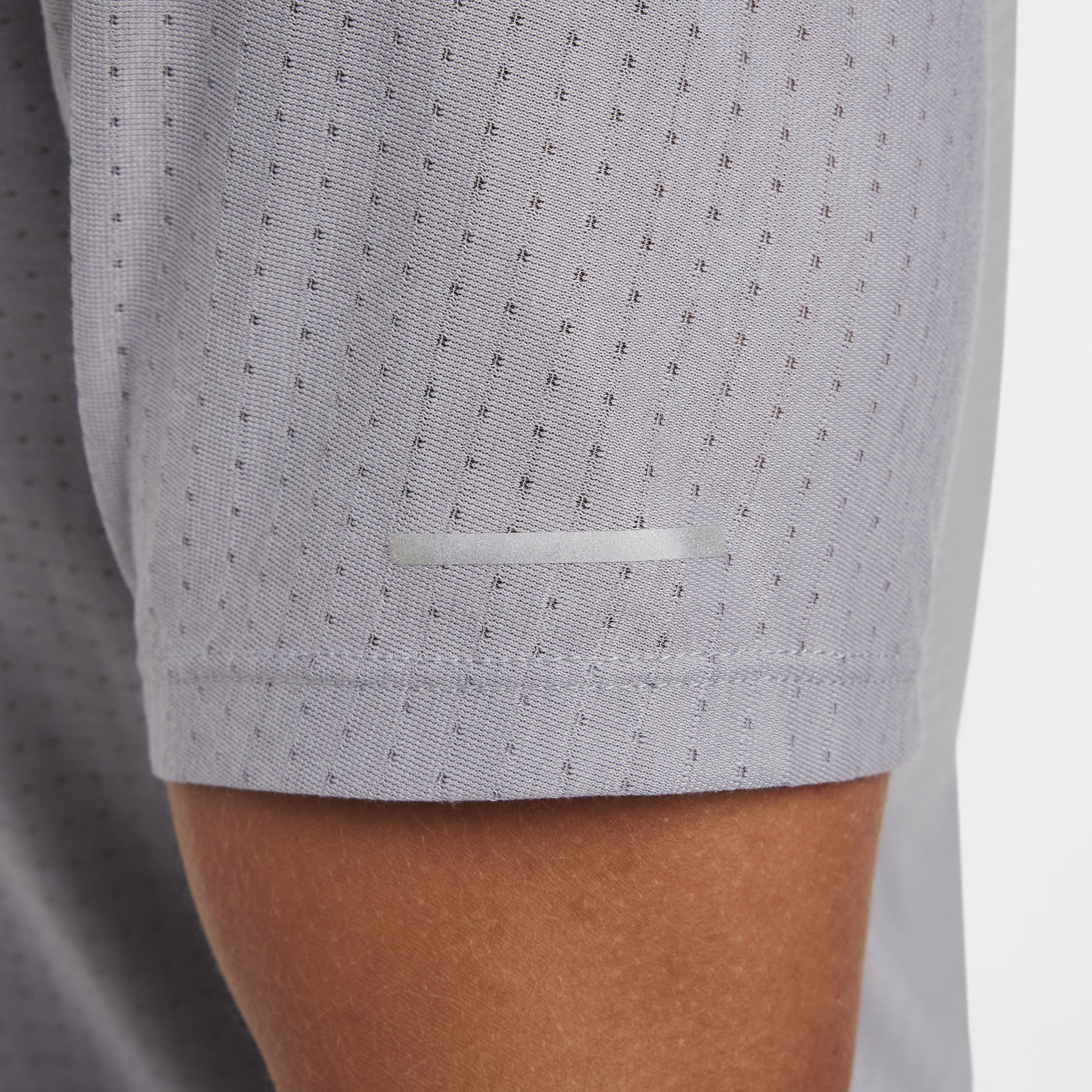 Nike Men's Trail Solar Chase Dri-FIT Short-Sleeve Running Top Product Image