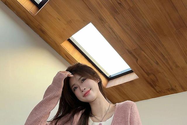 Mock Two-Piece Long-Sleeve Crew Neck Two Tone Ribbed Button Knit Top Product Image