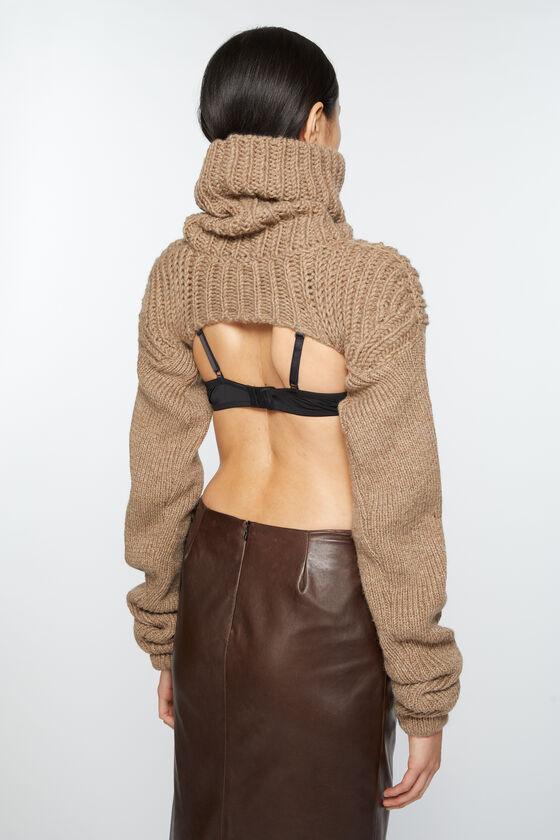 Cropped high neck knit Product Image