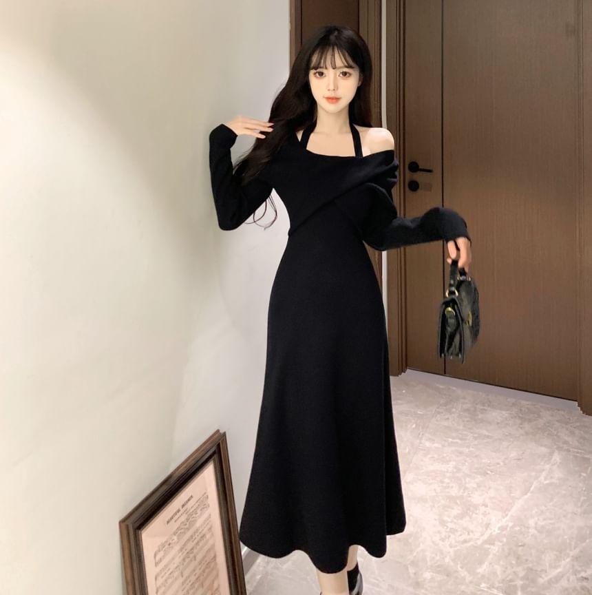 Long-Sleeve Halter Neck Off-Shoulder Plain Midi A-Line Knit Dress Product Image