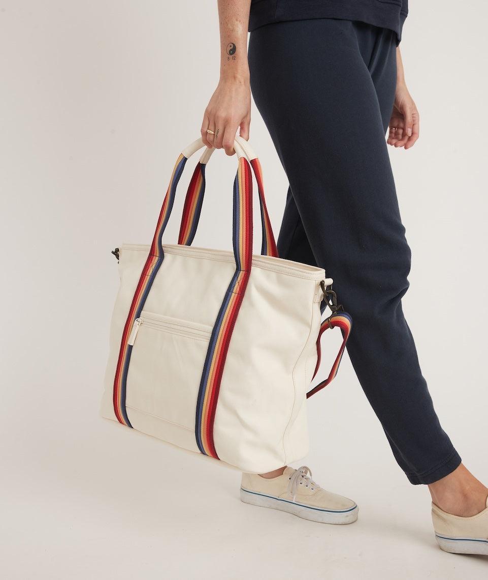 Tote in Natural Product Image