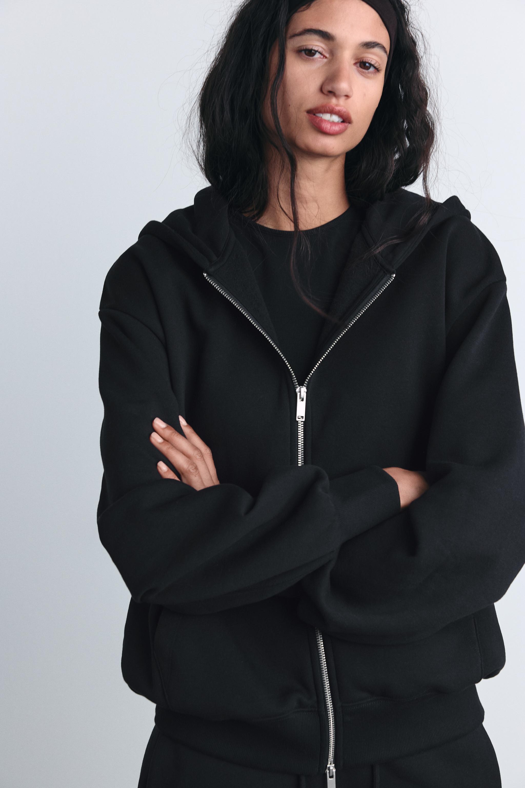 OVERSIZED ZIPPERED SWEATSHIRT Product Image