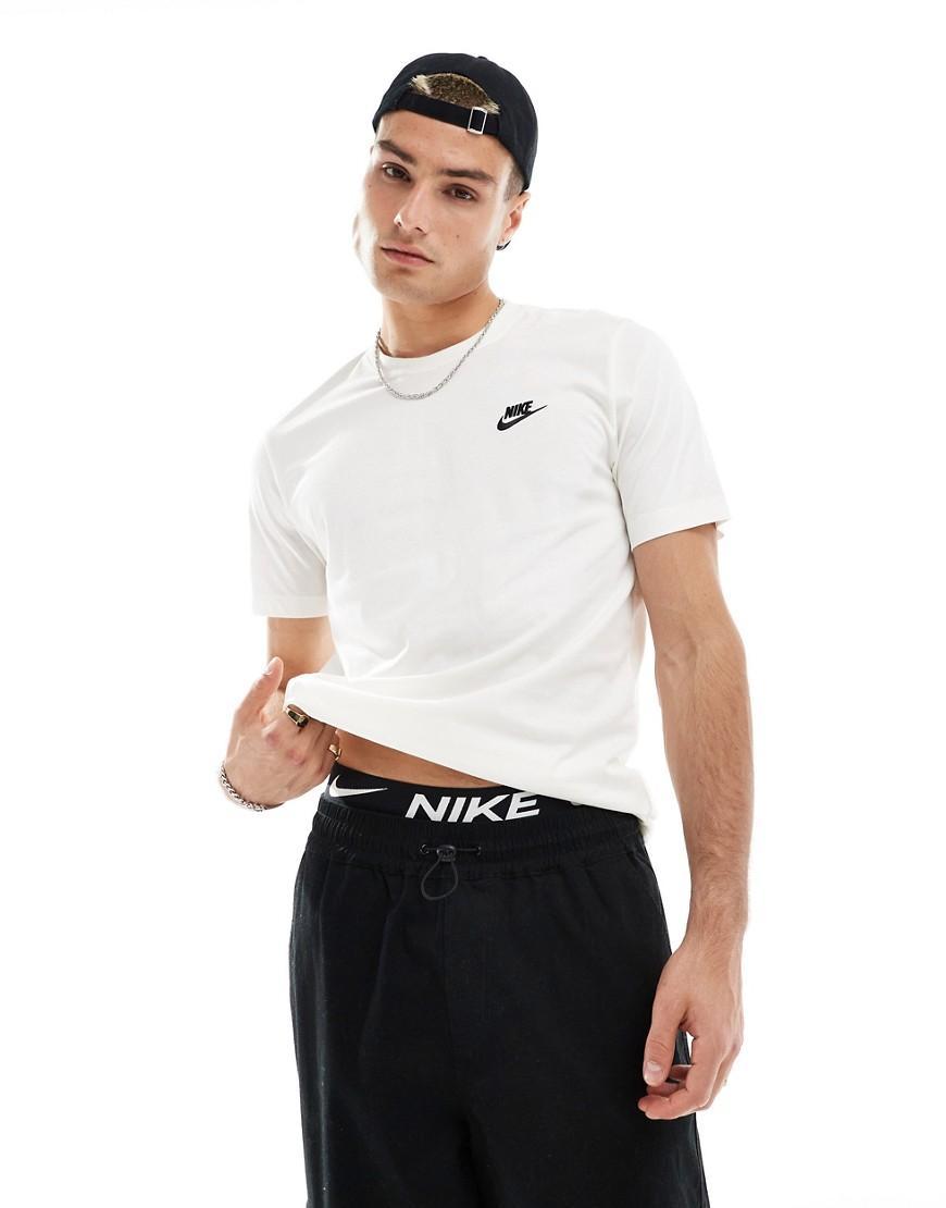 Men's Nike Sportswear Club T-Shirt Product Image