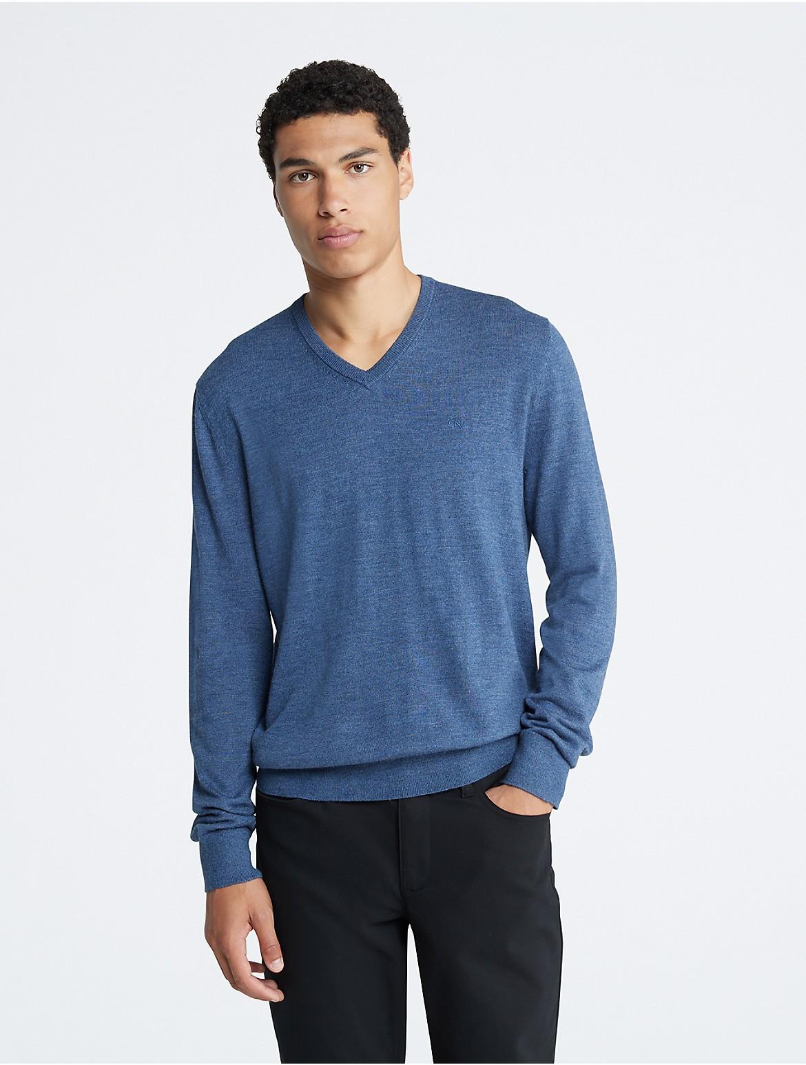 Calvin Klein Mens Extra Fine Merino Wool Blend V-Neck Sweater - Grey - M Product Image