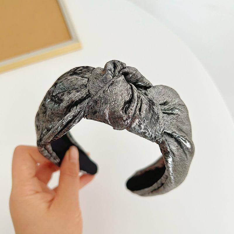 Knot Fabric Headband Product Image