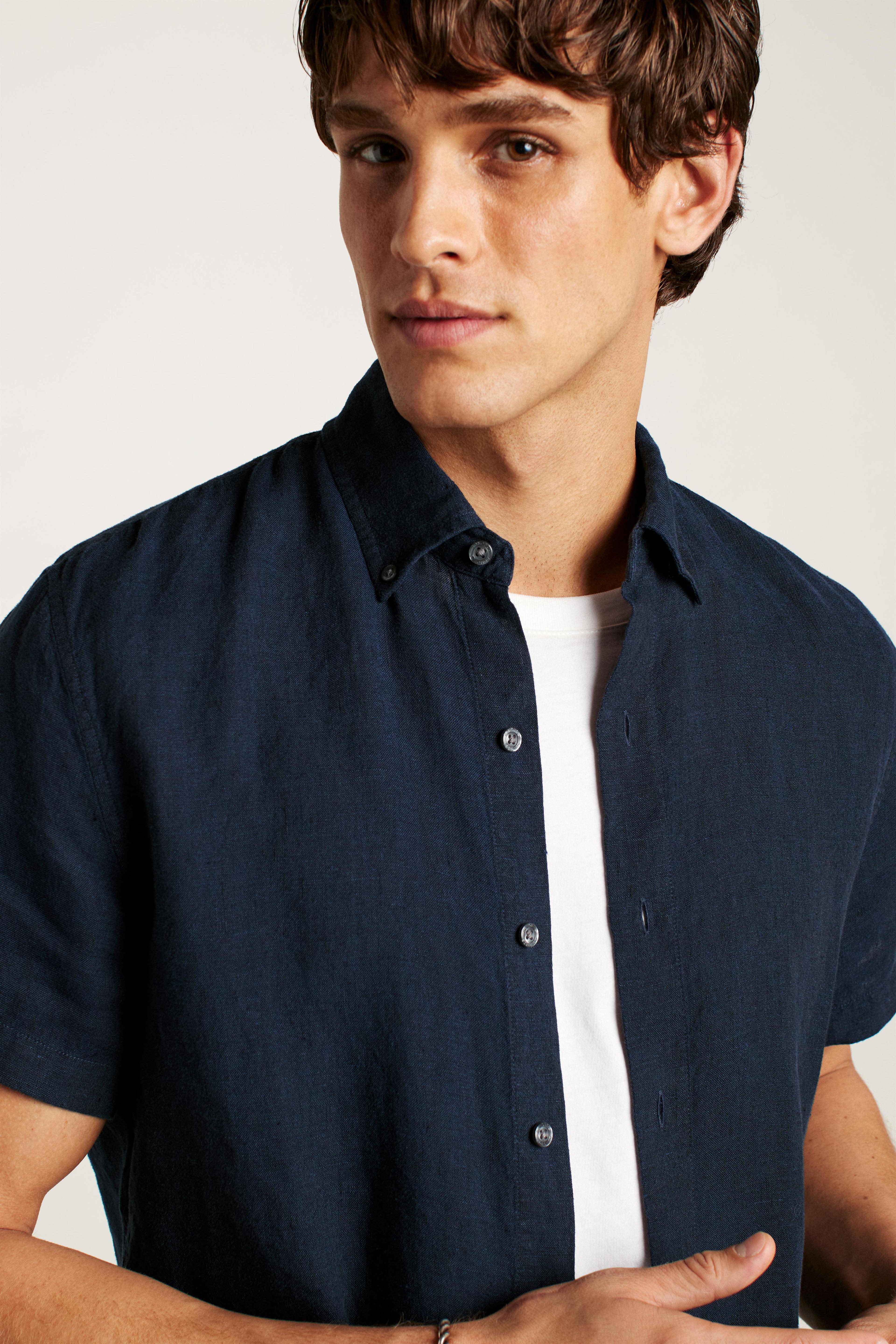 Riviera Short Sleeve Shirt Product Image