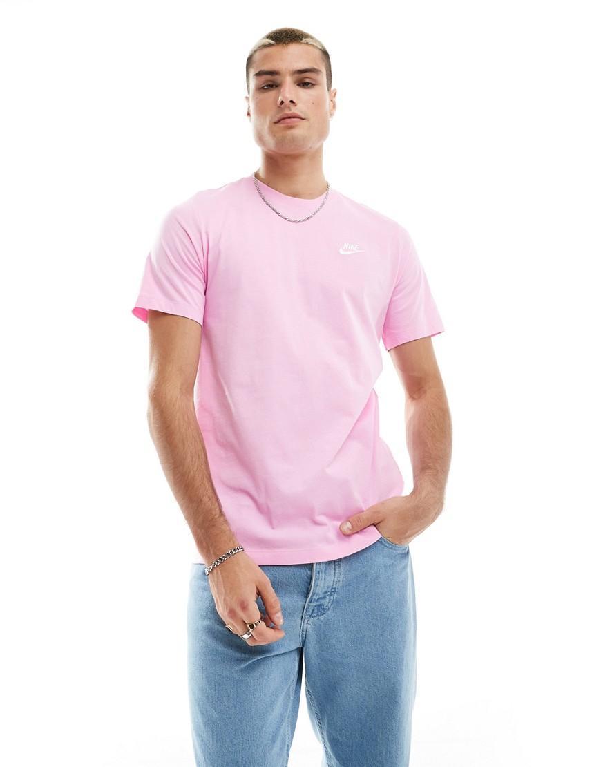 Men's Nike Sportswear Club T-Shirt Product Image