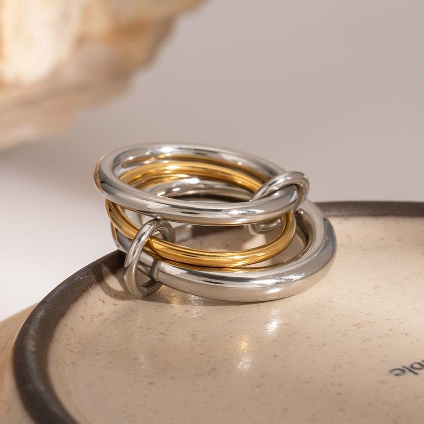 Metallic Layered Ring Product Image