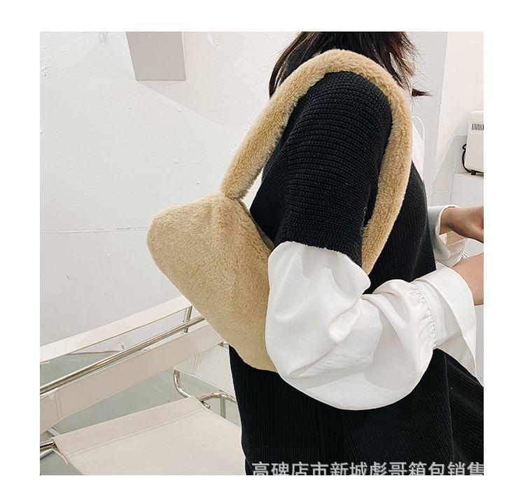 Fluffy Shoulder Bag Product Image