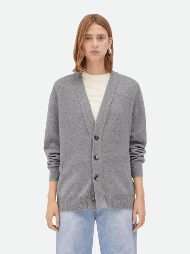 Women's Cashmere Cardigan In Grey Product Image