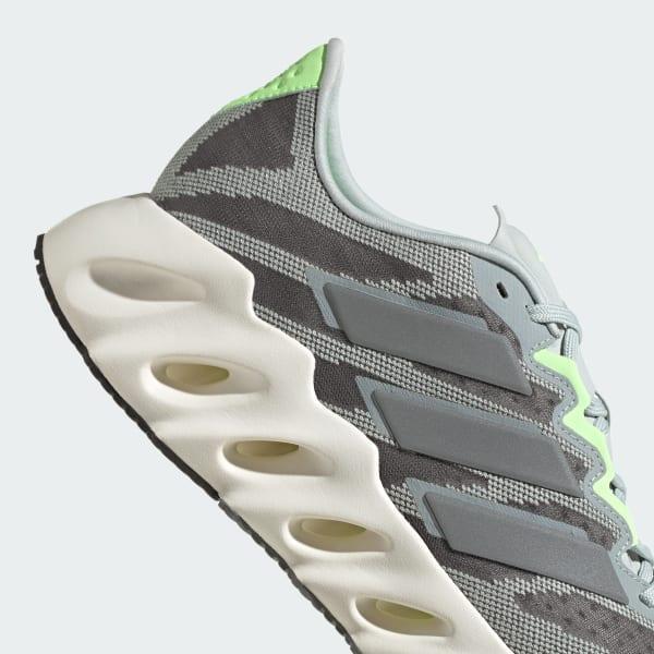 Switch FWD Running Shoes Product Image