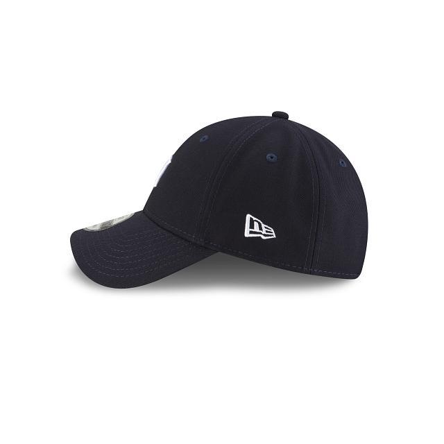 Cruz Azul 9FORTY Snapback Hat Male Product Image