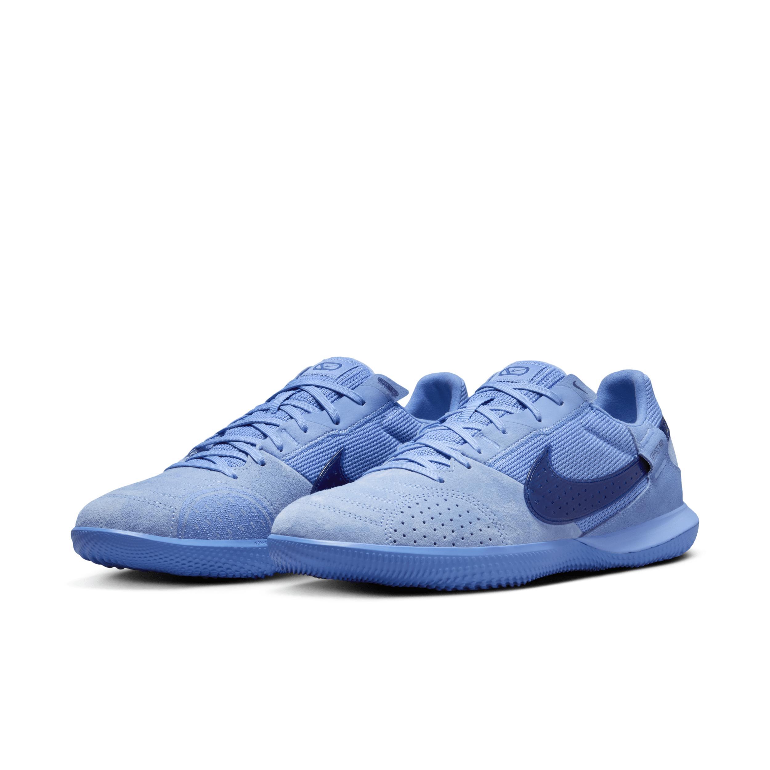 Nike Men's Streetgato Low-Top Soccer Shoes Product Image