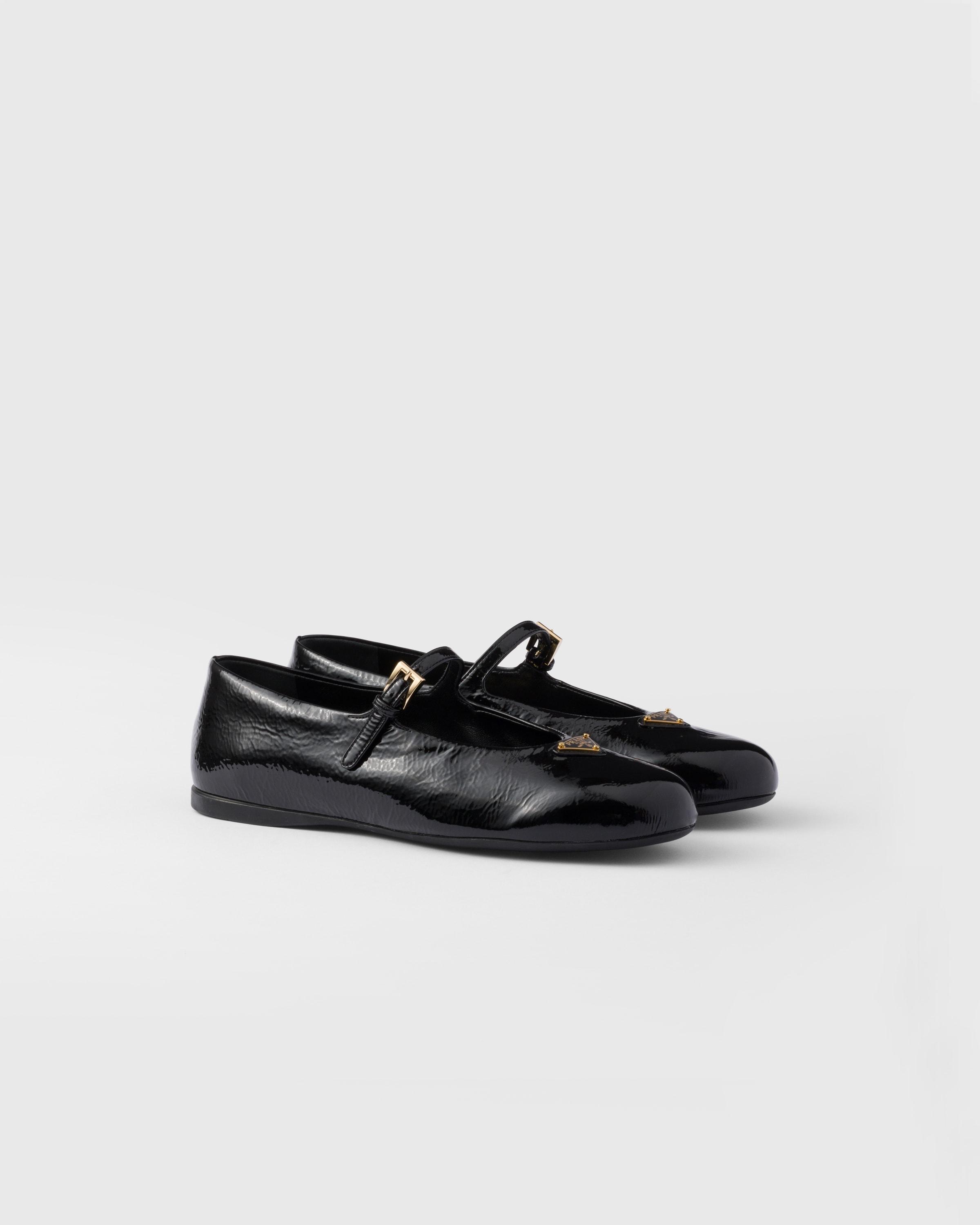 Naplak patent leather ballerinas Product Image