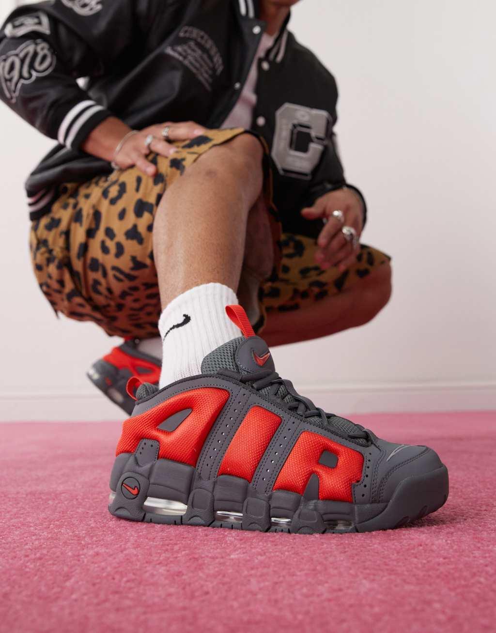 Nike Air More Uptempo Low sneakers in gray and red Product Image