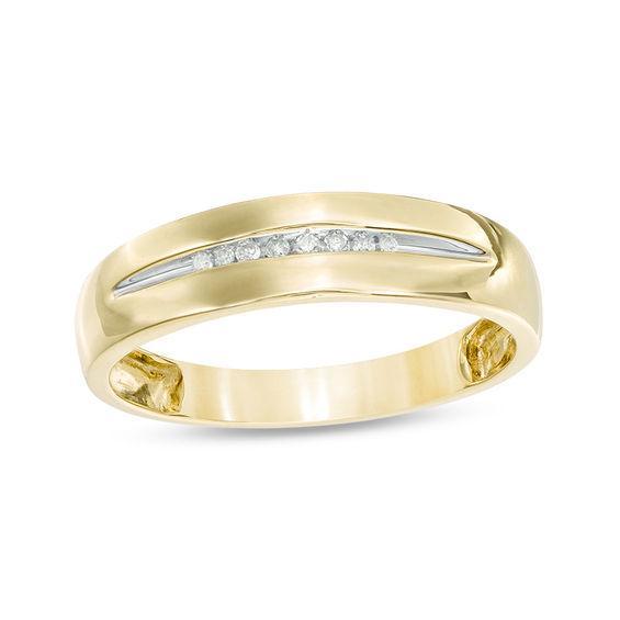 Men's 1/20 CT. T.w. Diamond Wedding Band in 10K Gold Product Image