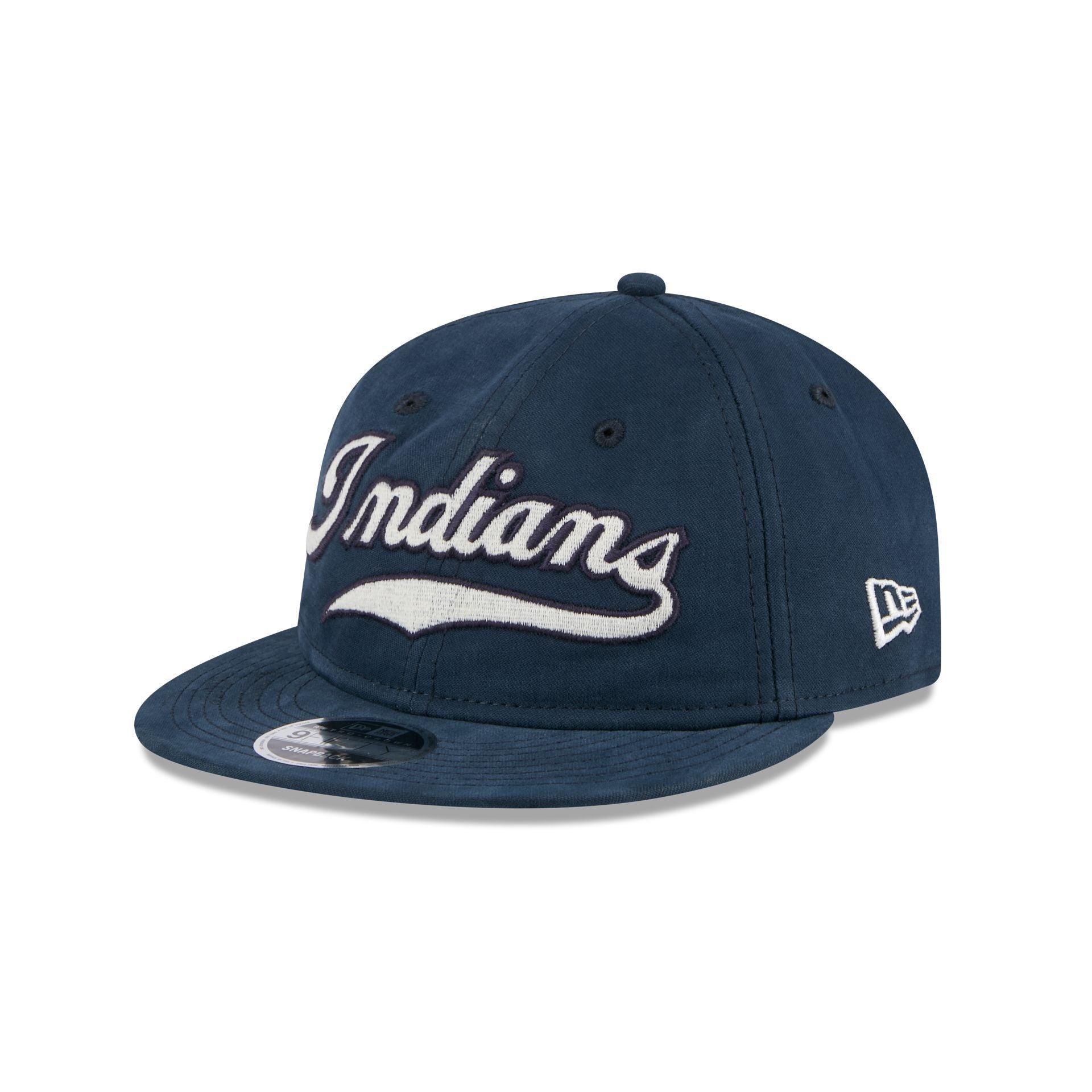 Cleveland Guardians Vintage Retro Crown 9FIFTY Snapback Hat Male Product Image