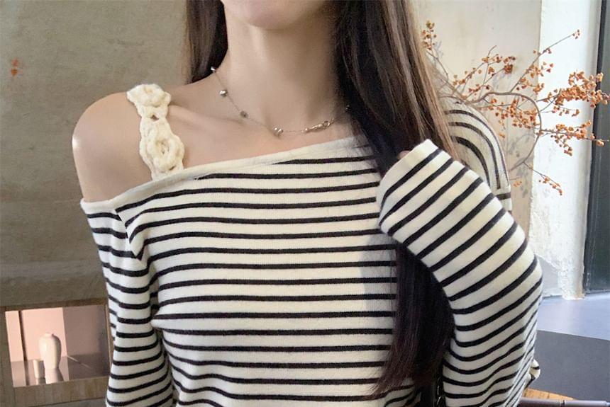 Long-Sleeve Asymmetrical Neck Cold-Shoulder Knit Top Product Image