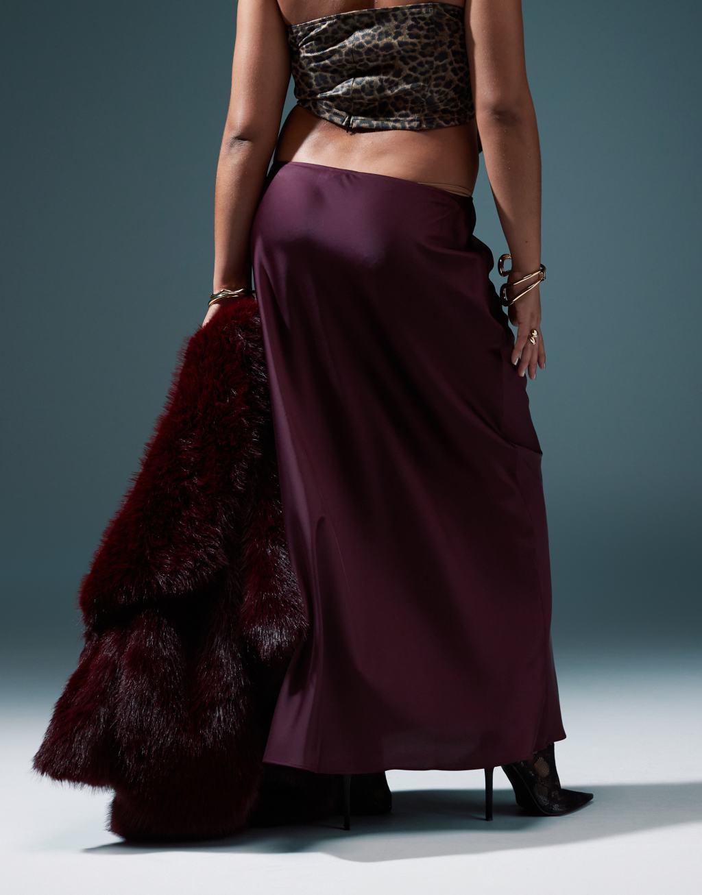 ASOS DESIGN Curve satin bias maxi skirt in burgundy Product Image