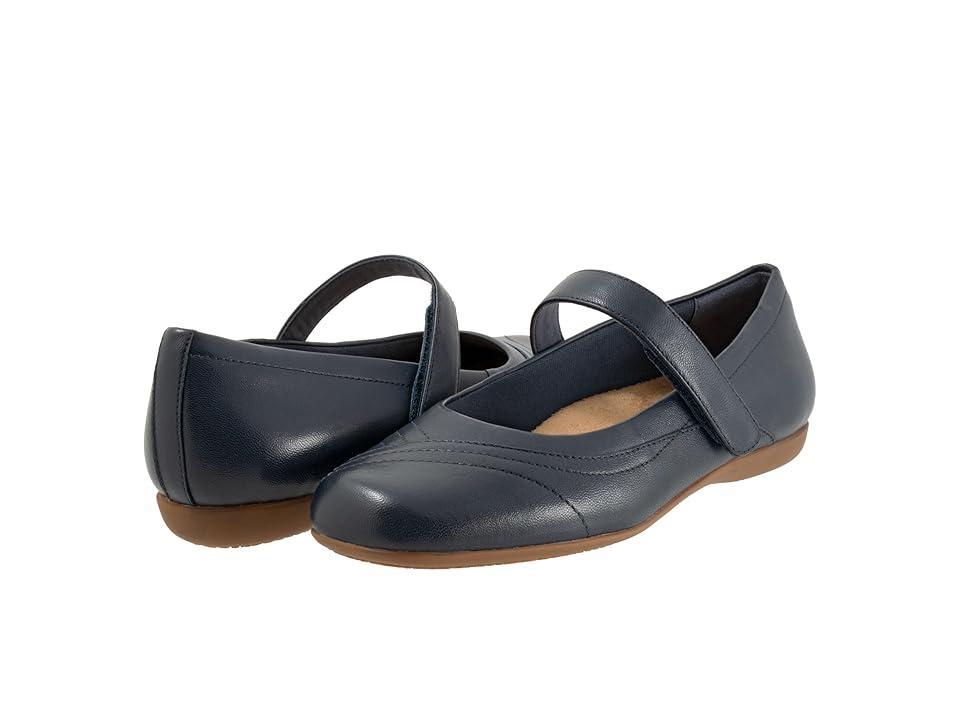 Trotters Sherese Women's Flat Shoes Product Image