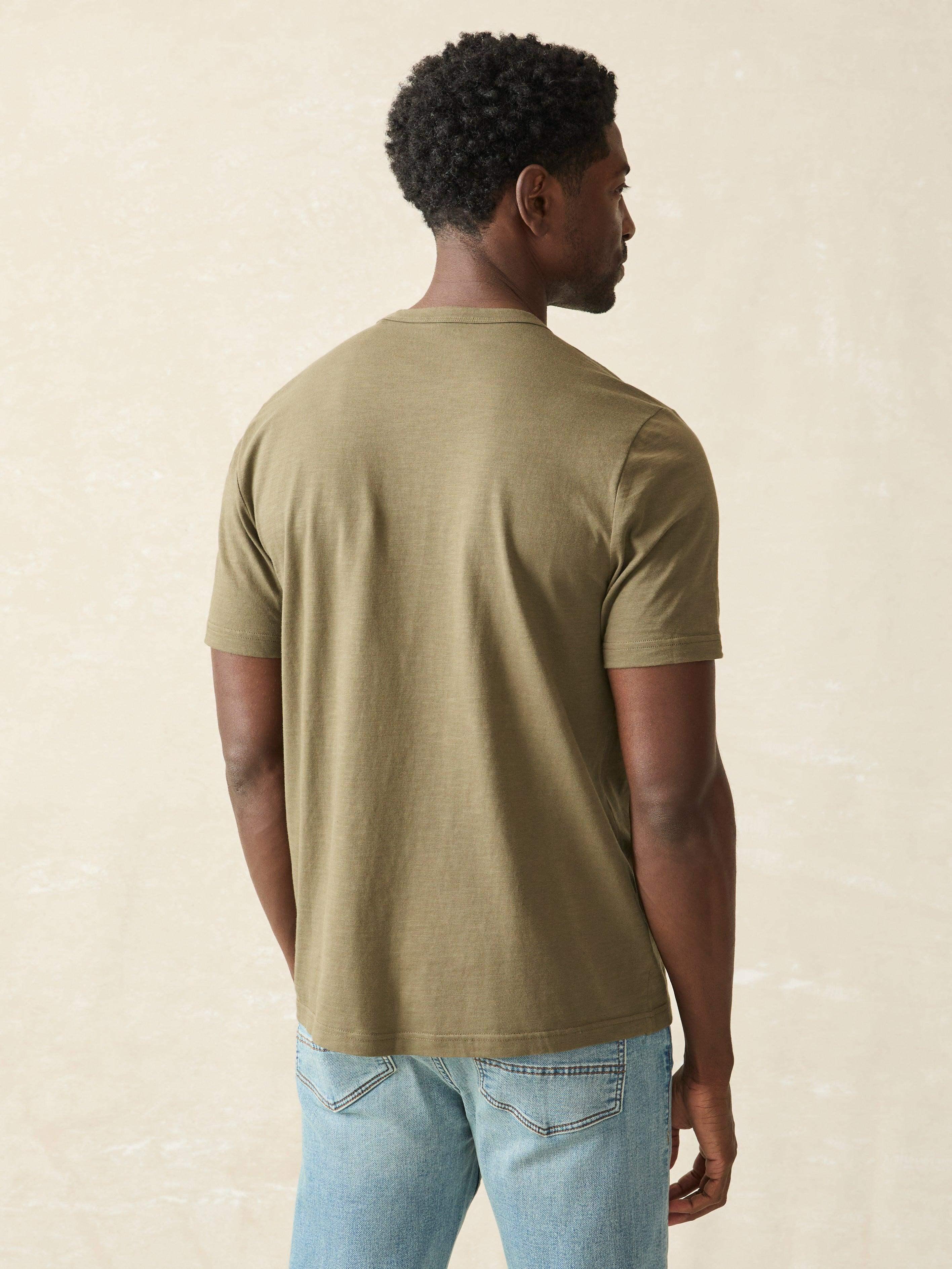 Sunwashed Pocket Tee - Olive Male Product Image