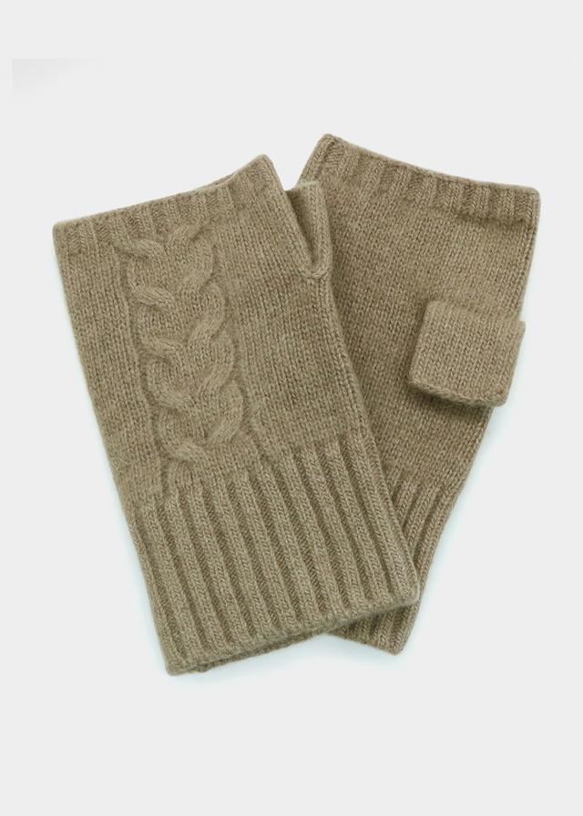 Mens Cable-Knit Fingerless Gloves Product Image