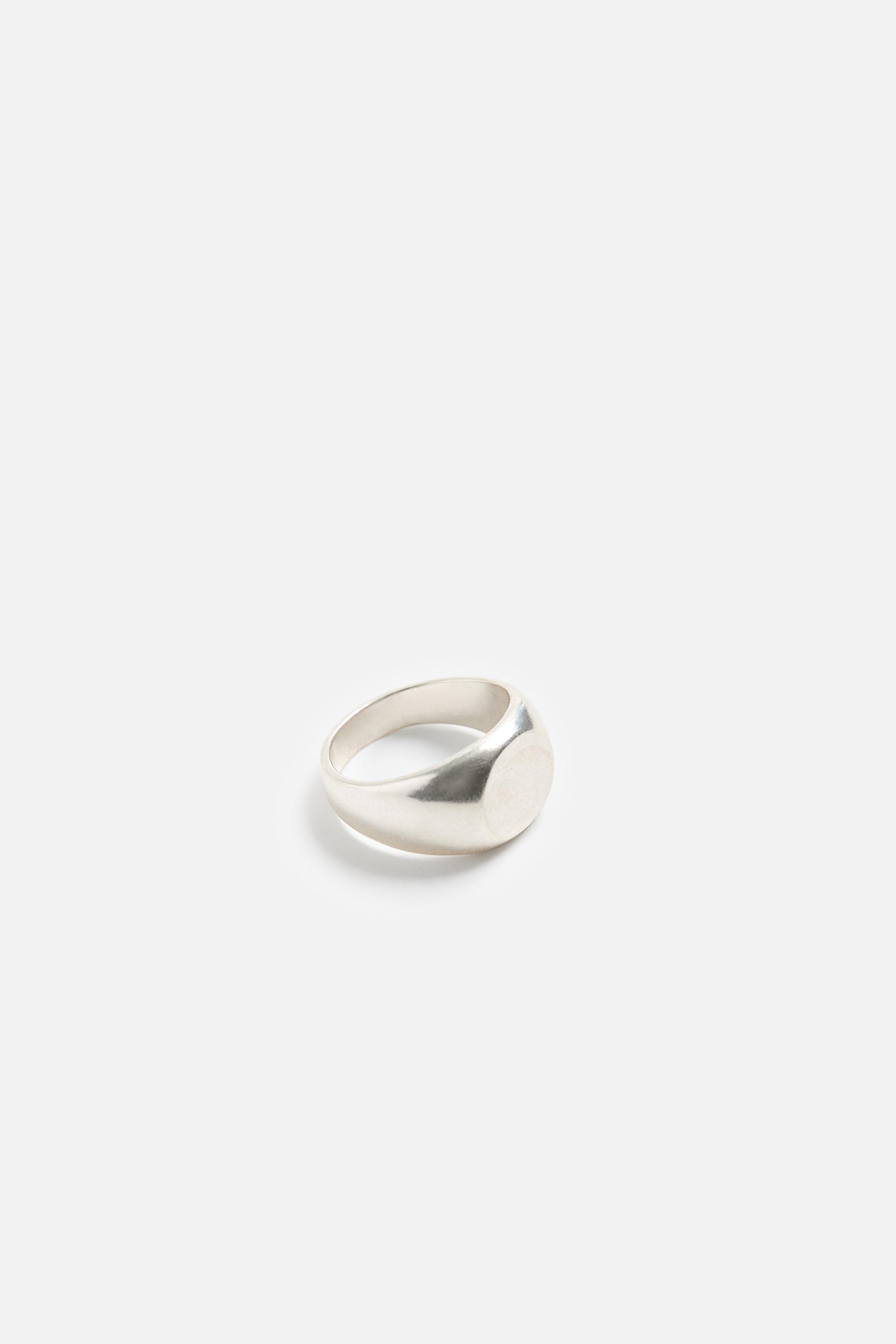 SIGNET RING Product Image