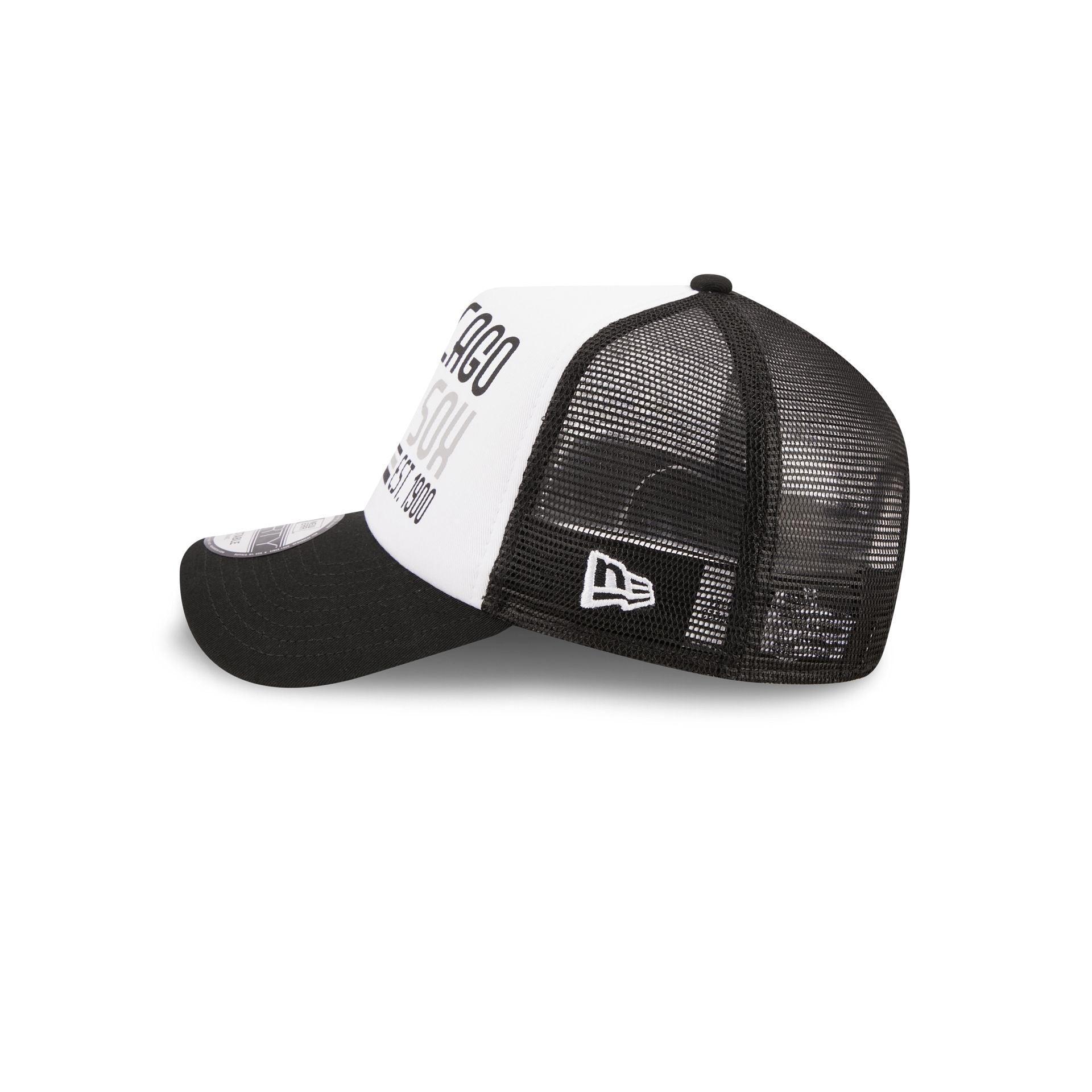 Chicago Cubs White Crown 9FORTY A-Frame Trucker Hat Male Product Image