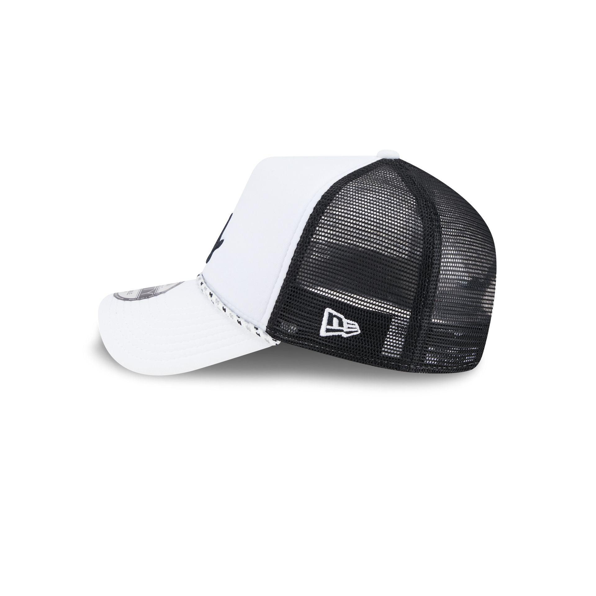 Chicago White Sox Court Sport 9FORTY A-Frame Trucker Hat Male Product Image