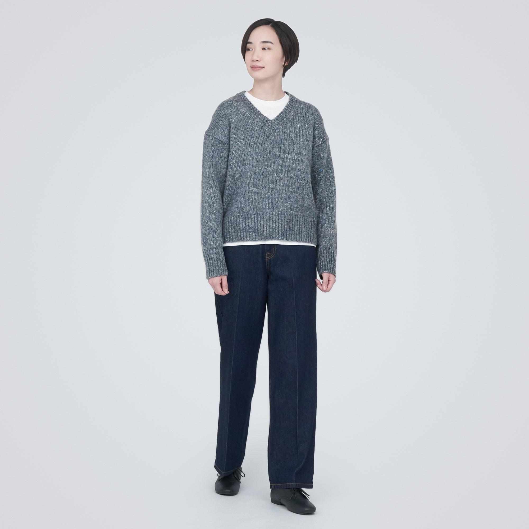 Women's Yak-Wool Mix V Neck Sweater Product Image