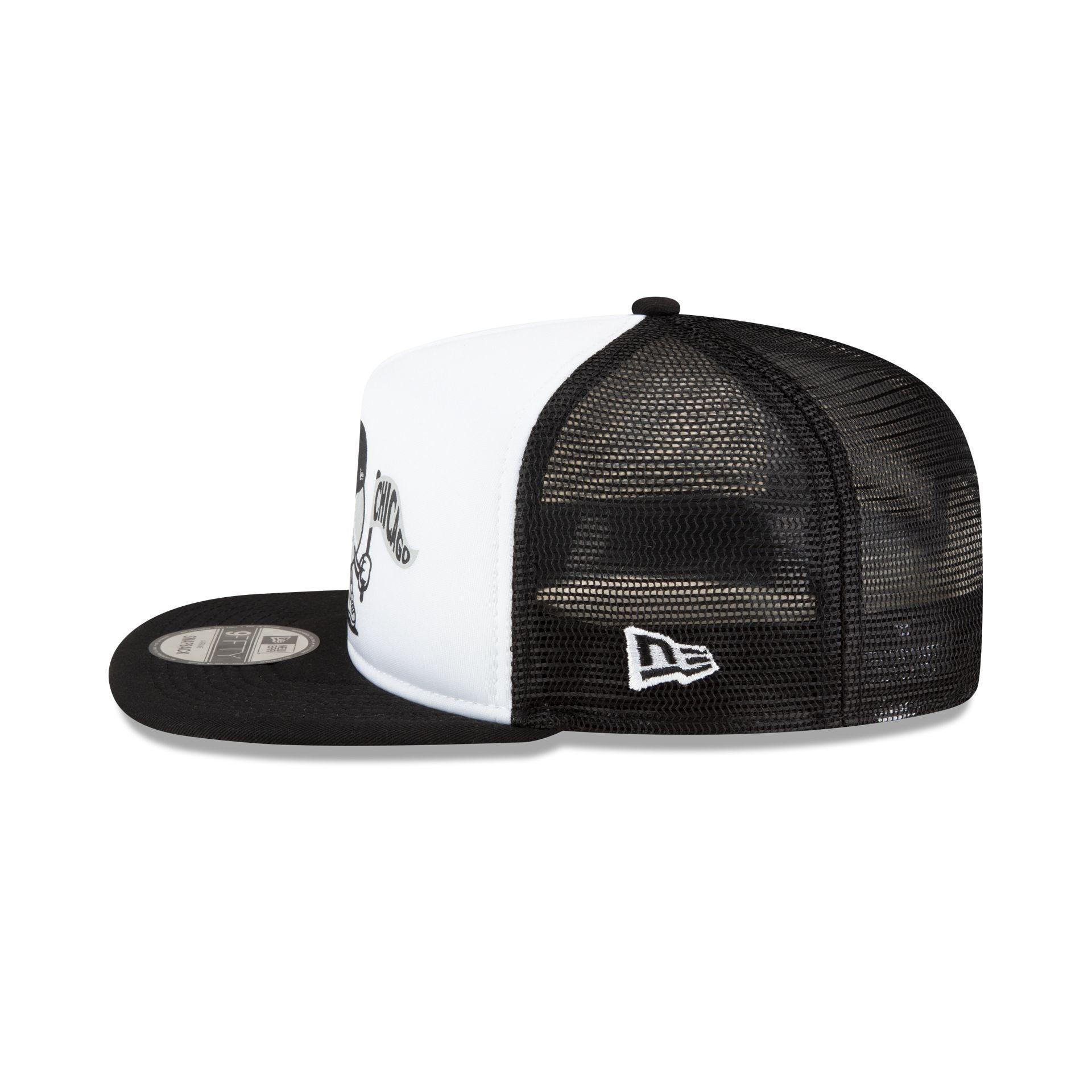 Chicago White Sox Court Sport 9FIFTY A-Frame Trucker Hat Male Product Image