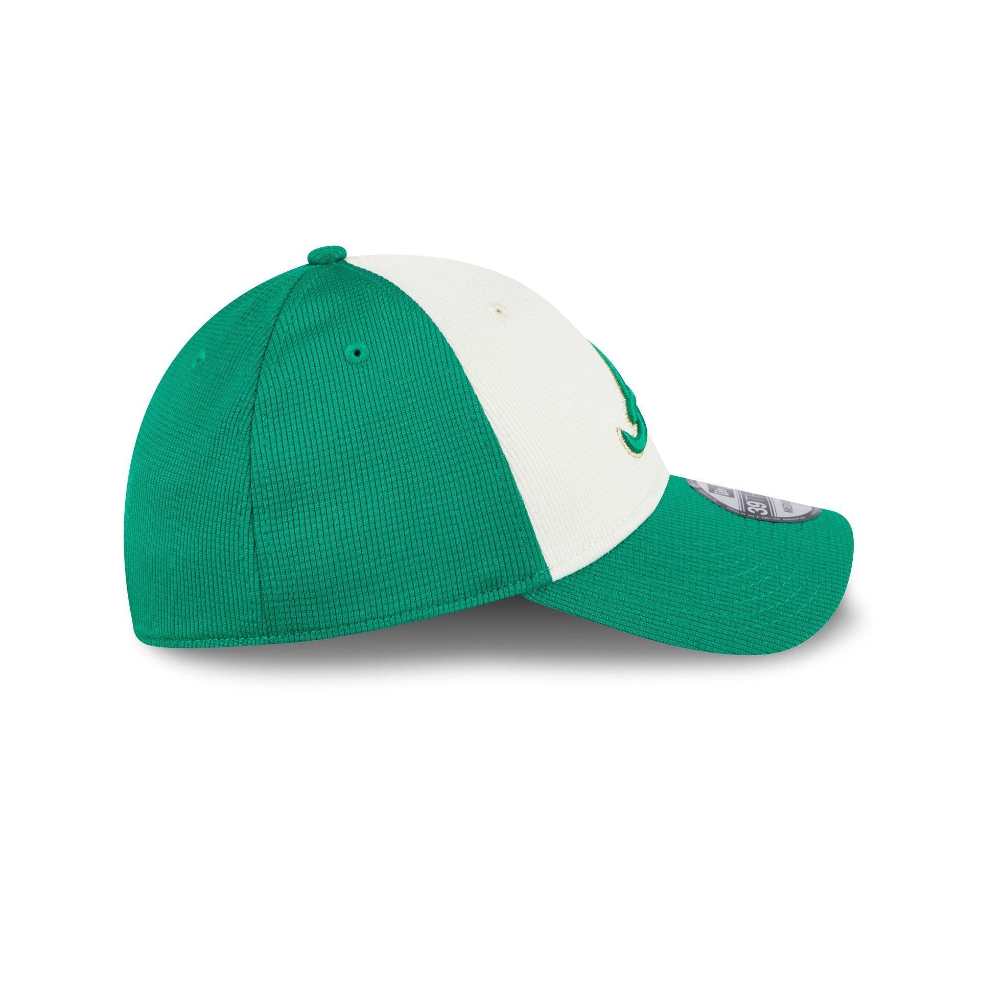 Atlanta Braves St. Patrick's Day 2024 39THIRTY Stretch Fit Hat Male Product Image